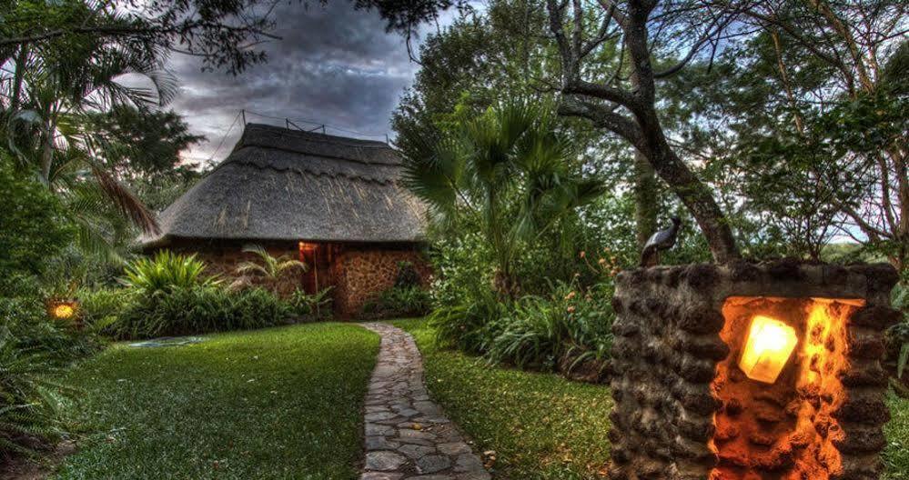 Gorges Lodge Водопад Виктория Экстерьер фото